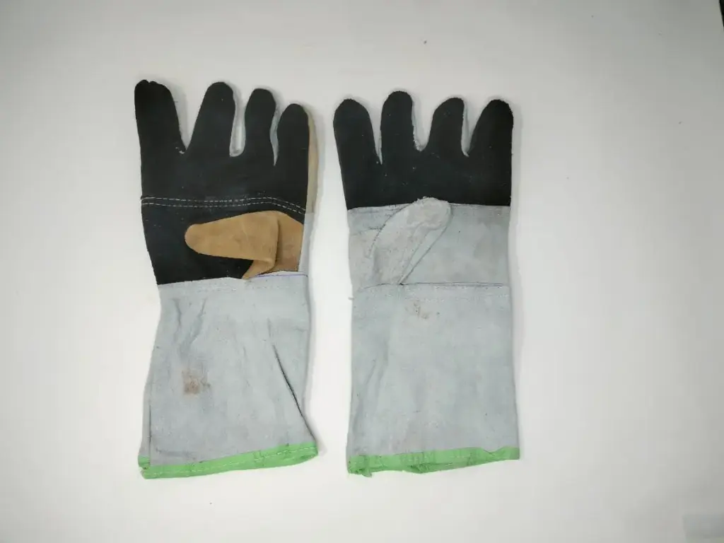 LEATHER GLOVES SHORT